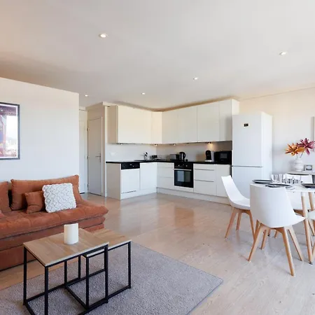 Lumineux Proche Apartment