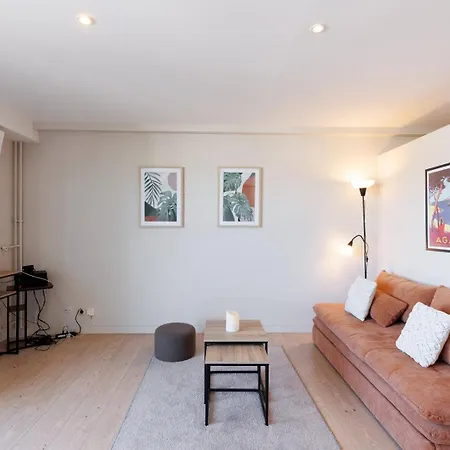 Lumineux Proche Apartment