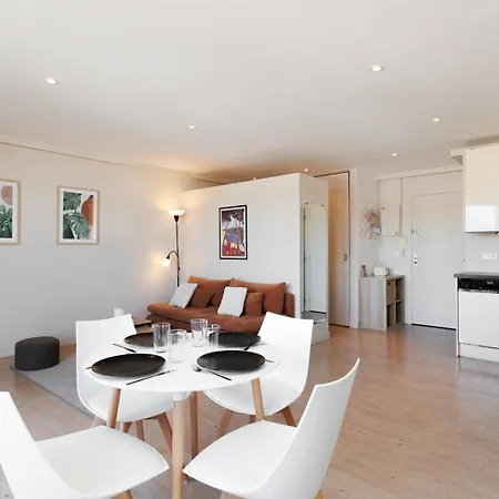 Lumineux Proche Cannes