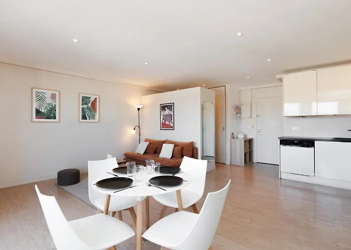 Lumineux Proche Cannes