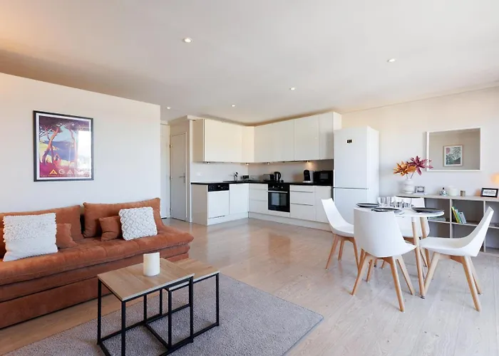 Lumineux Proche Appartamento